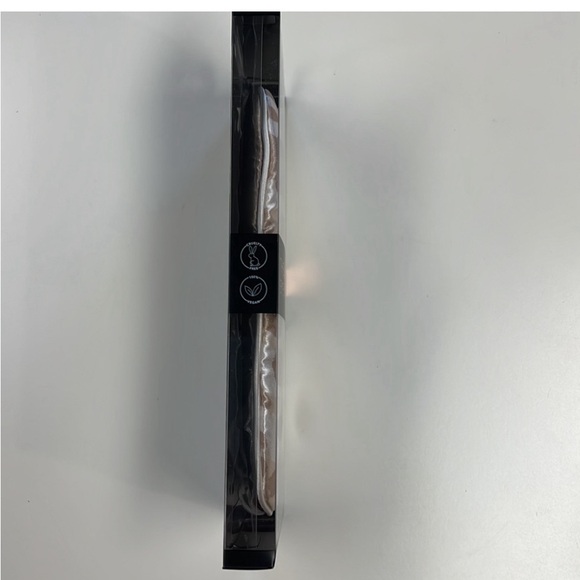 Kitsch Satin Pillowcase & Matching Eye Mask - Picture 9 of 9